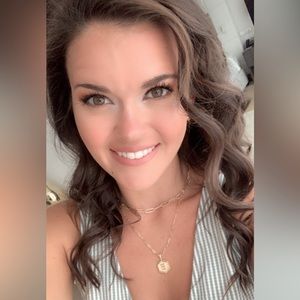 Meet your Posher, Edna